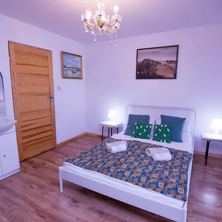 Gosciniec Tokarzonka *